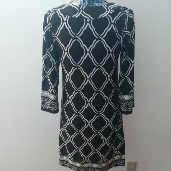 3/$20 Alyn Paige dress - Picture 4 of 5